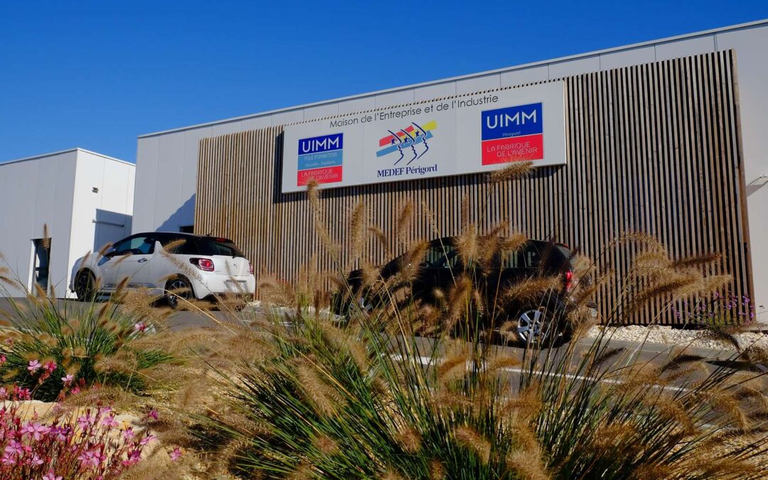 Siège pour syndicat – MEDEF